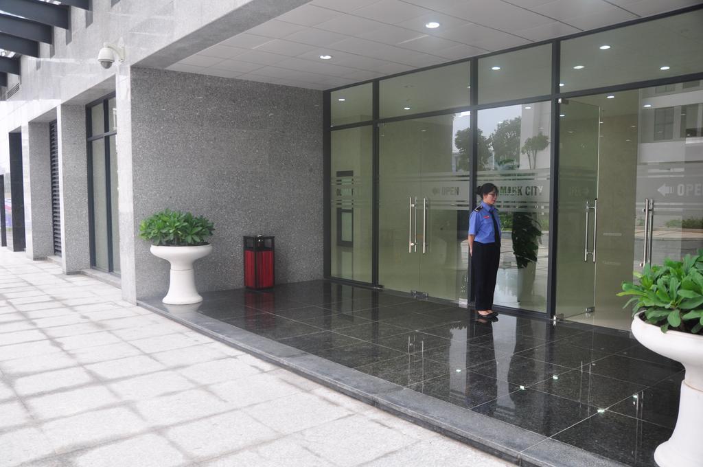 Goldmark City For Travelers *
